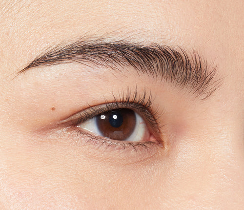Lashes before, customer 3