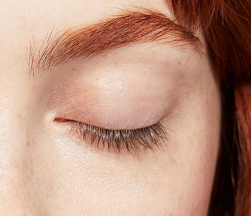 Lashes before, customer 8